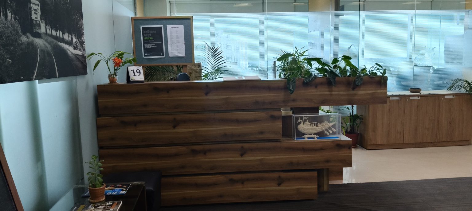 office in Salt Lake Sector 5