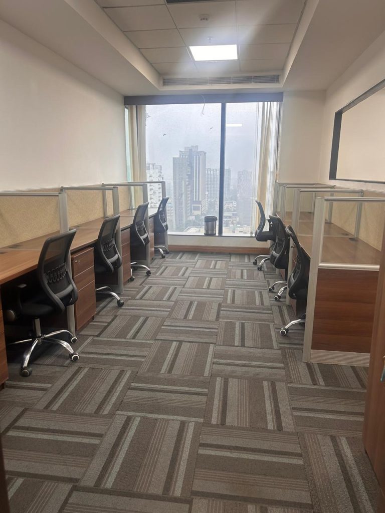 office in Salt Lake Sector 5